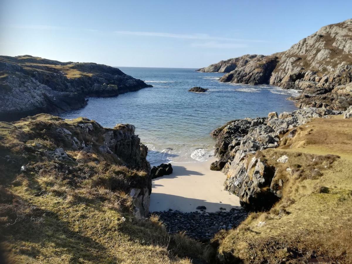 Achmelvich View Self Catering Apartment ลอคคินเวอร์ ภายนอก รูปภาพ